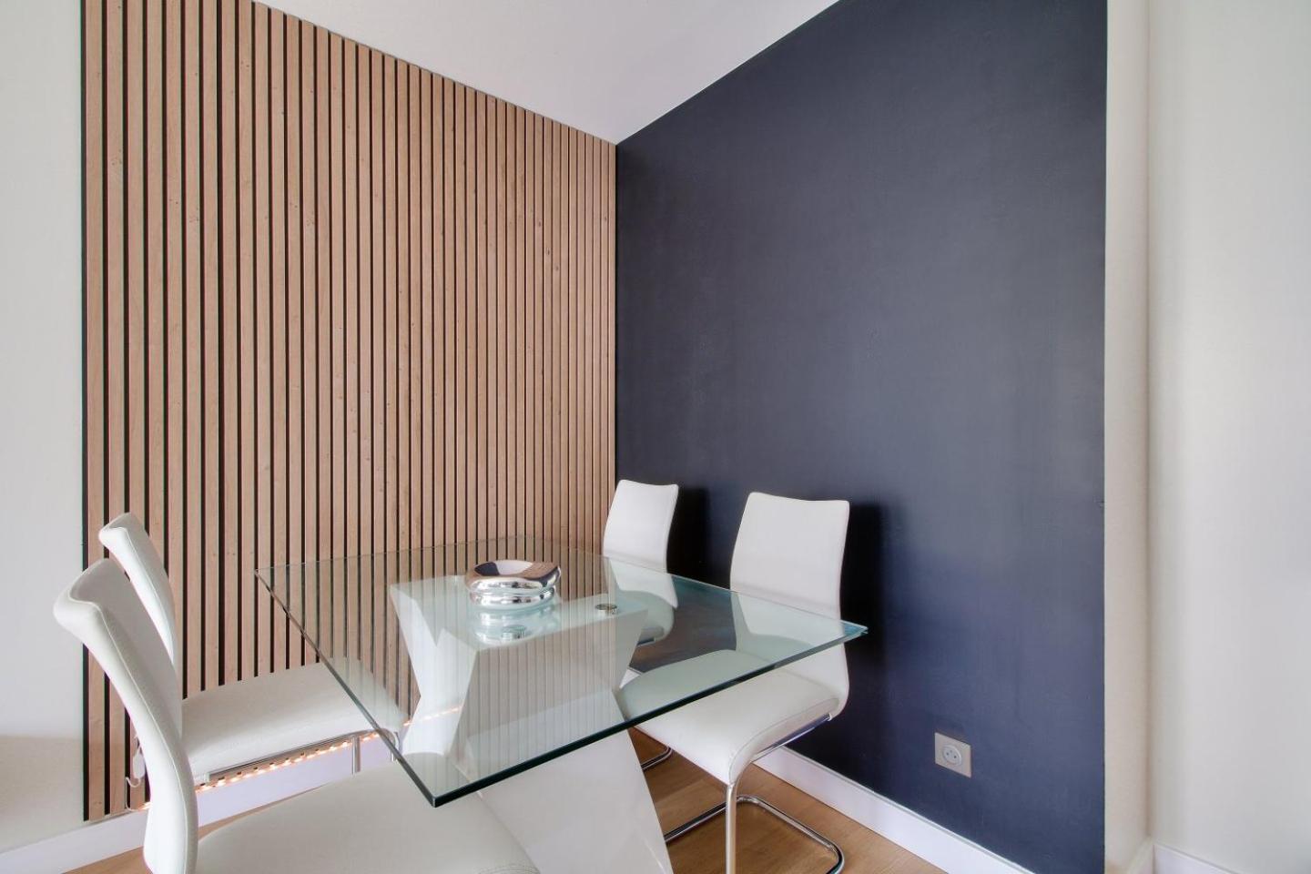 123Home - Suite & Spa Xl Монтеврен Экстерьер фото