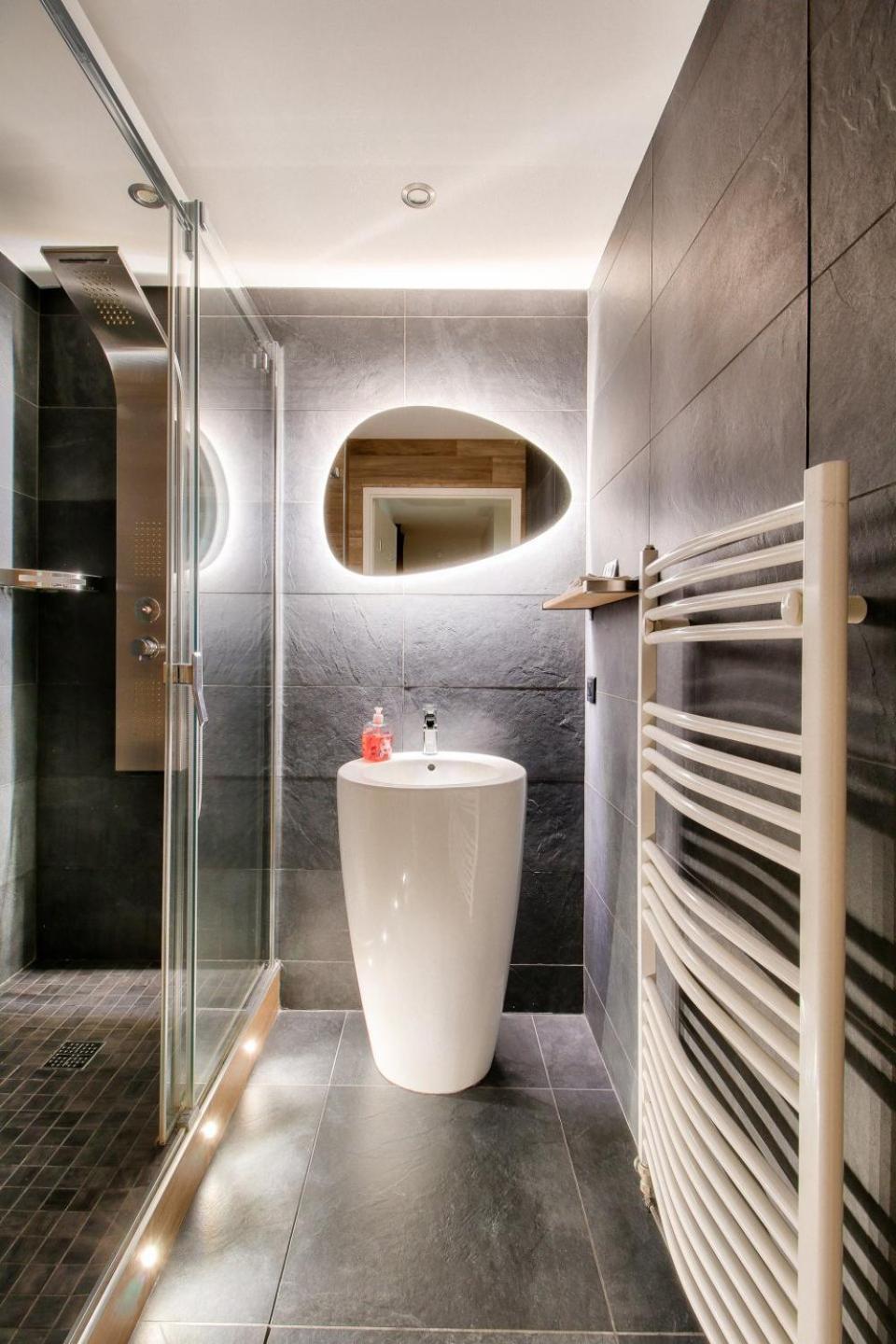123Home - Suite & Spa Xl Монтеврен Экстерьер фото